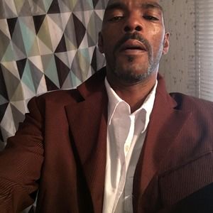 Meet your Posher, Leroy